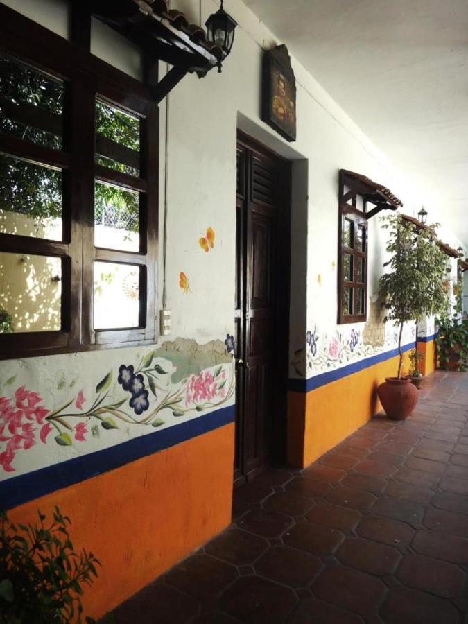 La Hacienda Tlaquepaque Hotel Exterior photo